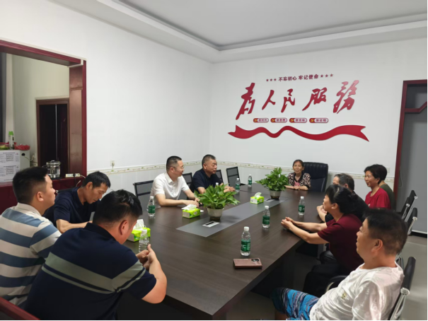 市住房保障服务中心赴南县三仙湖镇调研乡村振兴工作